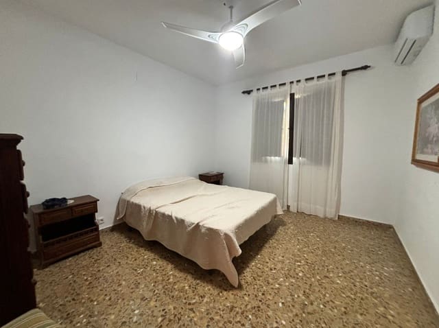 6 soveværelse Villa til salg i Pueblo - Urbanizaciones, Alfaz del Pi / L'Alfàs del Pi med swimmingpool garage - € 590.000 (Ref: 10062576)