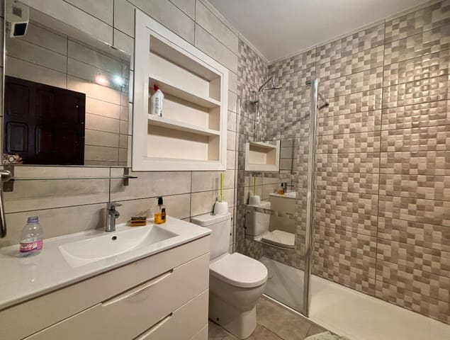 6 soveværelse Villa til salg i Pueblo - Urbanizaciones, Alfaz del Pi / L'Alfàs del Pi med swimmingpool garage - € 590.000 (Ref: 10062576)