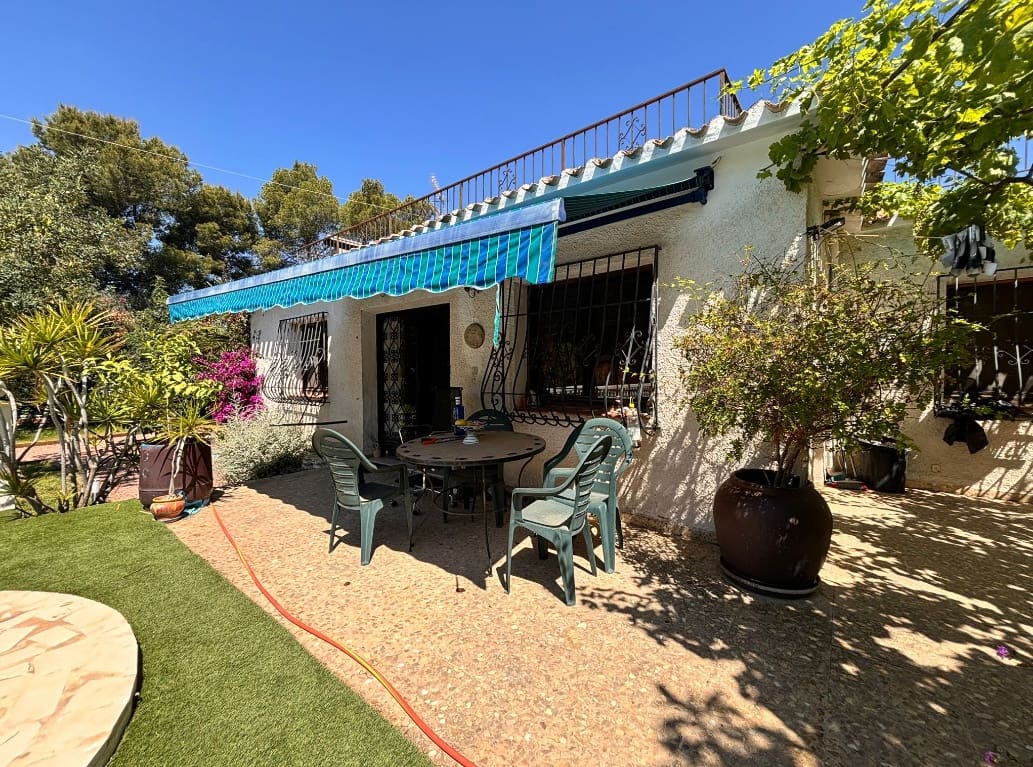 6 soveværelse Villa til salg i Alfaz del Pi / L'Alfas del Pi med swimmingpool garage - € 590.000 (Ref: 10062576)