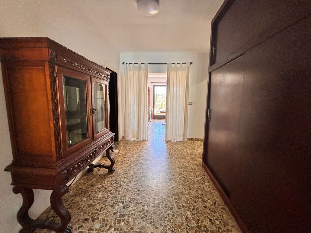 6 soveværelse Villa til salg i Alfaz del Pi / L'Alfas del Pi med swimmingpool garage - € 590.000 (Ref: 10062576)