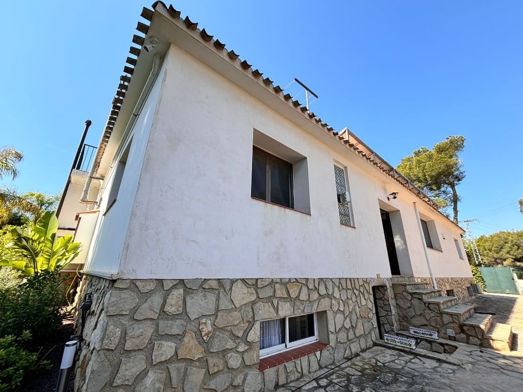 6 soveværelse Villa til salg i Alfaz del Pi / L'Alfas del Pi med swimmingpool garage - € 590.000 (Ref: 10062576)
