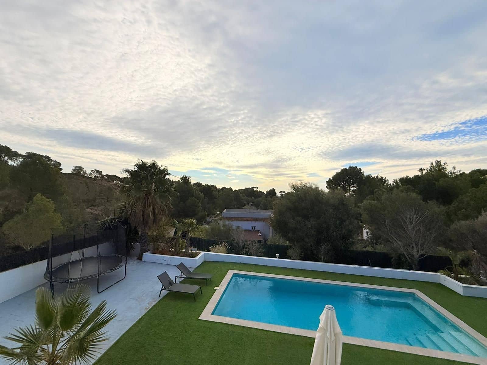 4 Zimmer Villa zu verkaufen in Altea la Vella mit Pool Garage - 880.000 € (Ref: 10062592)