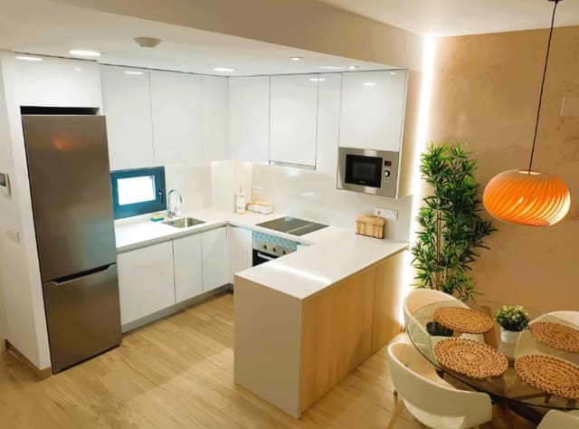 2 soveværelse Bungalow til salg i Torrevieja med swimmingpool garage - € 326.000 (Ref: 10062593)