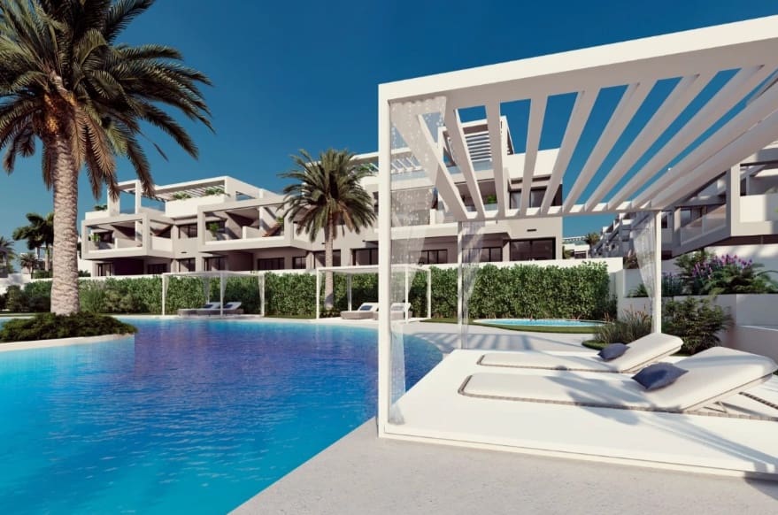 2 bedroom Bungalow for sale in Torrevieja with pool garage - € 326,000 (Ref: 10062593)