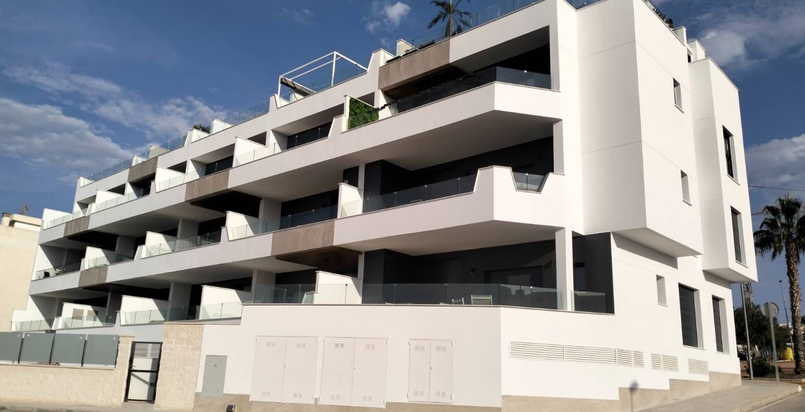 Apartamento de 3 habitaciones en Benijófar en venta con piscina garaje - 340.000 € (Ref: 10062596)