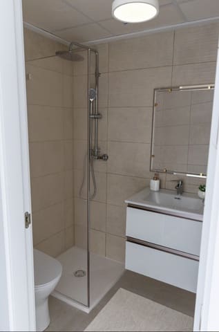 2 makuuhuone Bungalow myytävänä paikassa Gran Alacant, Santa Pola mukana uima-altaan 
autotalli - 306 000 € (Ref: 10062602)