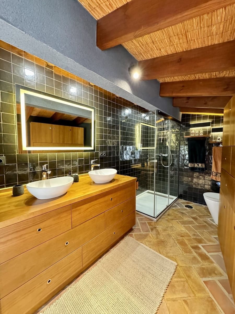 3 soveværelse Villa til salg i Relleu med swimmingpool garage - € 645.000 (Ref: 10070335)
