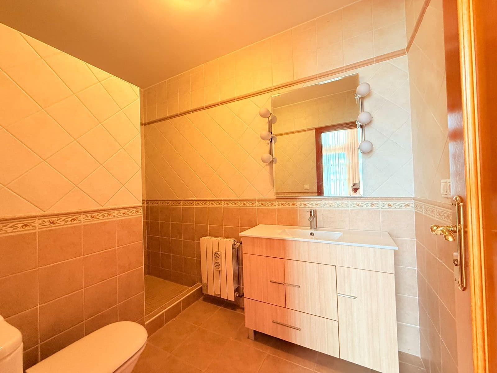 4 bedroom Villa for sale in Callosa d'En Sarria with pool garage - € 429,000 (Ref: 10145749)