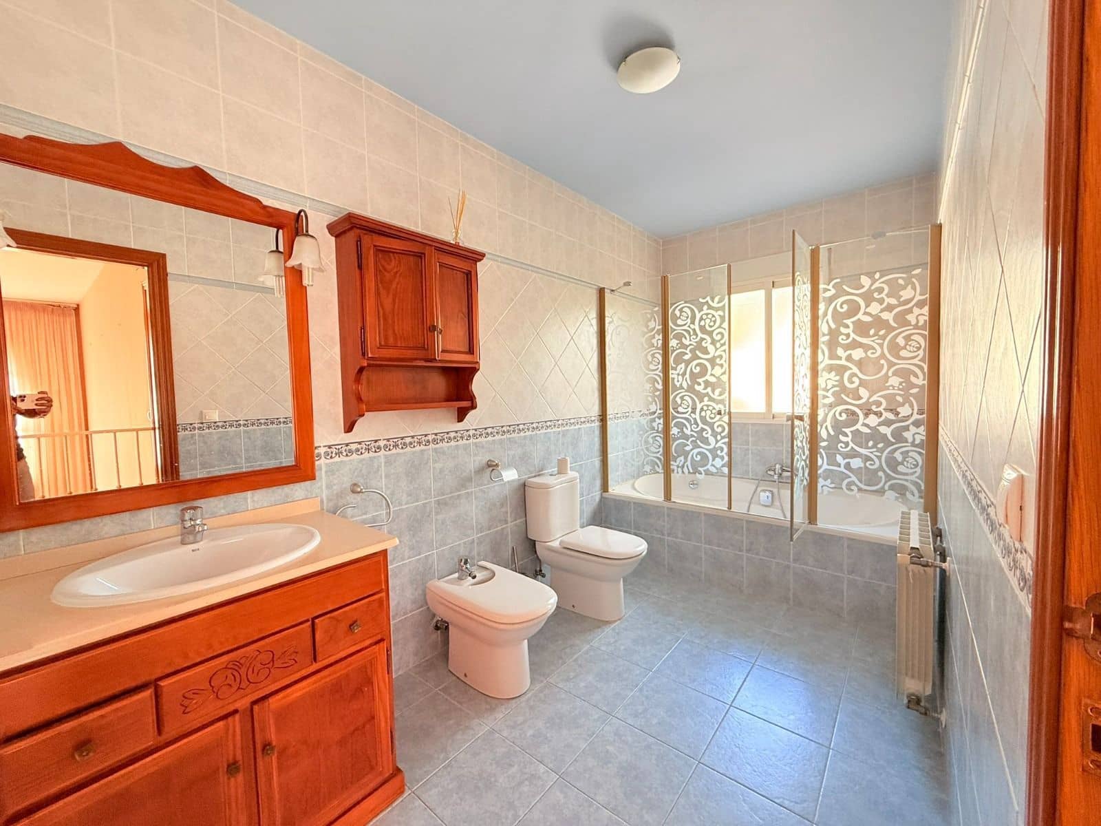 4 bedroom Villa for sale in Callosa d'En Sarria with pool garage - € 429,000 (Ref: 10145749)
