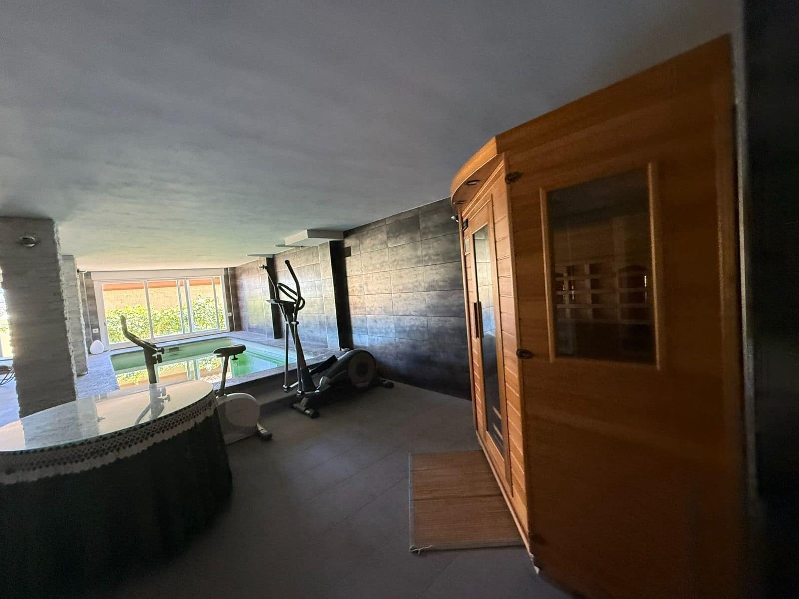4 bedroom Villa for sale in Callosa d'En Sarria with pool garage - € 429,000 (Ref: 10145749)