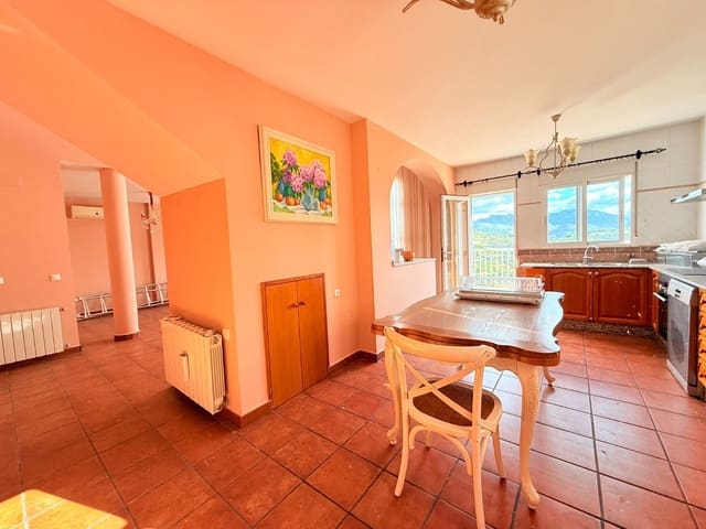 4 bedroom Villa for sale in Callosa d'En Sarrià with pool garage - € 429,000 (Ref: 10145749)