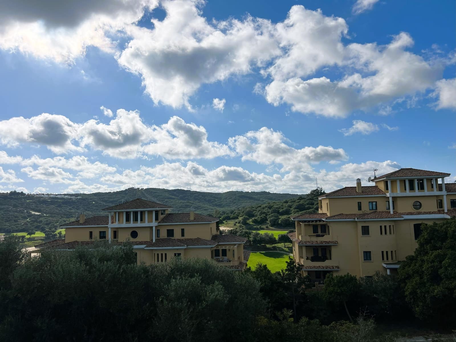 4 bedroom Villa for sale in Sotogrande with pool garage - € 1,700,000 (Ref: 10011093)