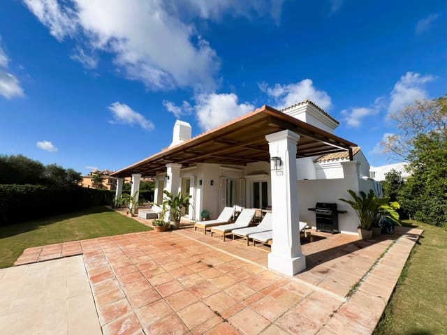 4 bedroom Villa for sale in Sotogrande Alto, San Roque with pool garage - € 1,700,000 (Ref: 10011093)