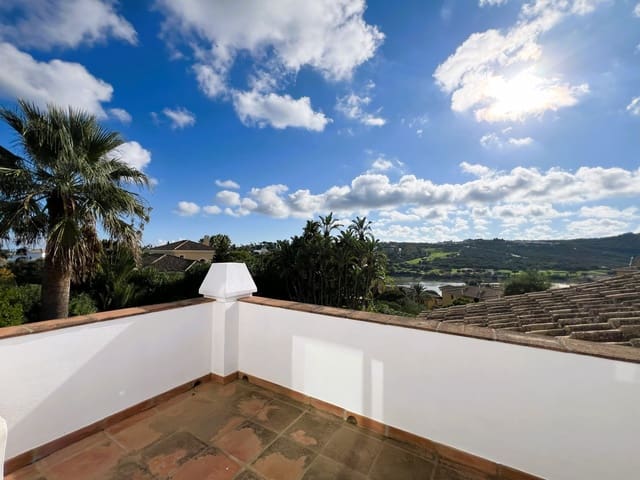 4 bedroom Villa for sale in Sotogrande Alto, San Roque with pool garage - € 1,700,000 (Ref: 10011093)
