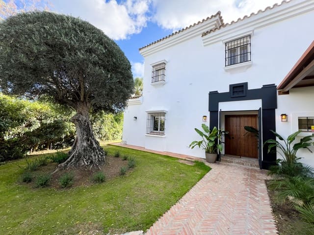 4 bedroom Villa for sale in Sotogrande Alto, San Roque with pool garage - € 1,700,000 (Ref: 10011093)