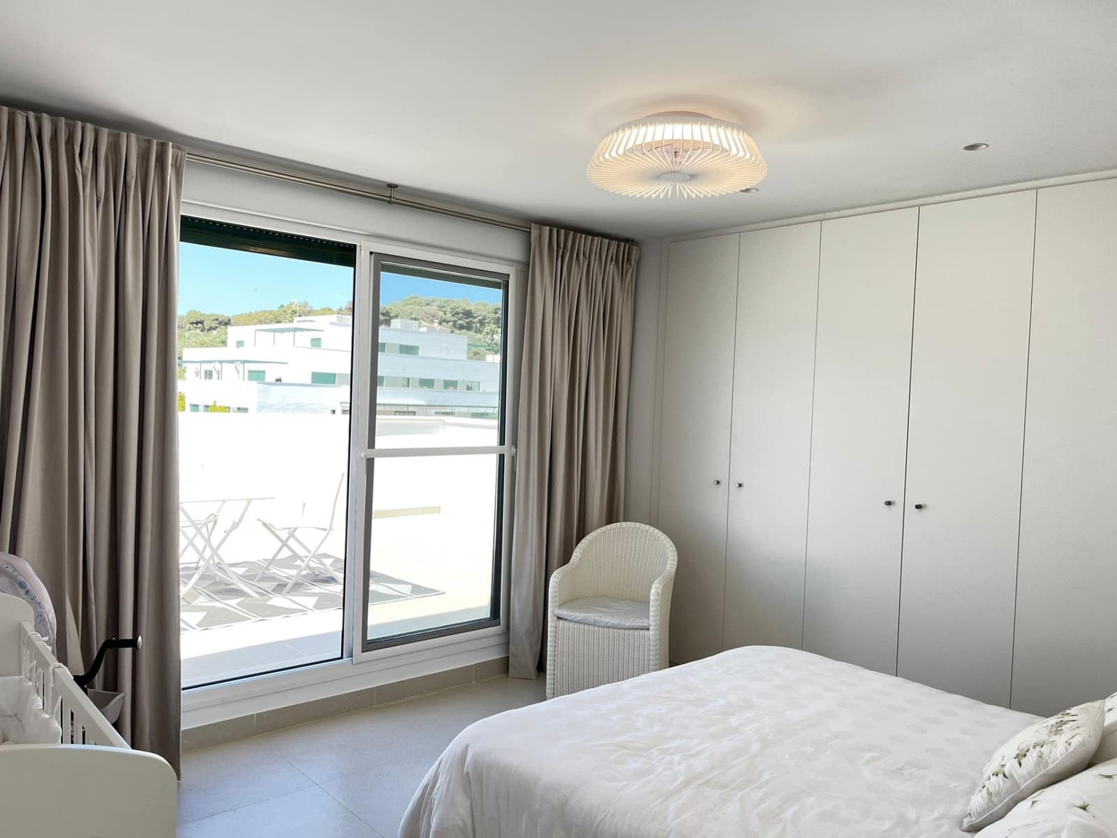 3 chambre Penthouse à vendre à Sotogrande avec piscine garage - 745 000 € (Ref: 10011094)