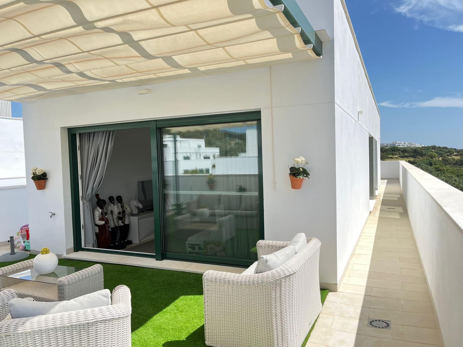 3 chambre Penthouse à vendre à Sotogrande avec piscine garage - 745 000 € (Ref: 10011094)