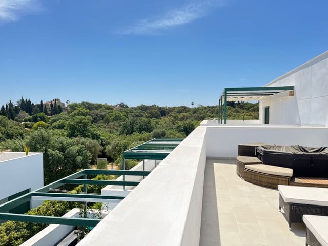 3 chambre Penthouse à vendre à Sotogrande, San Roque avec piscine garage - 745 000 € (Ref: 10011094)