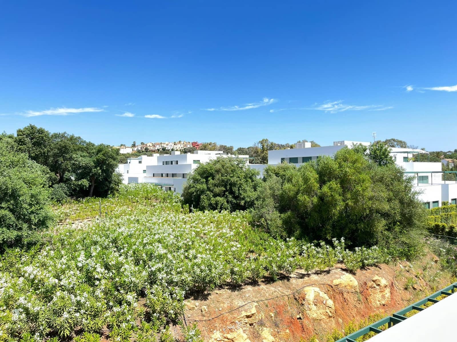 3 chambre Penthouse à vendre à Sotogrande avec piscine garage - 745 000 € (Ref: 10011094)
