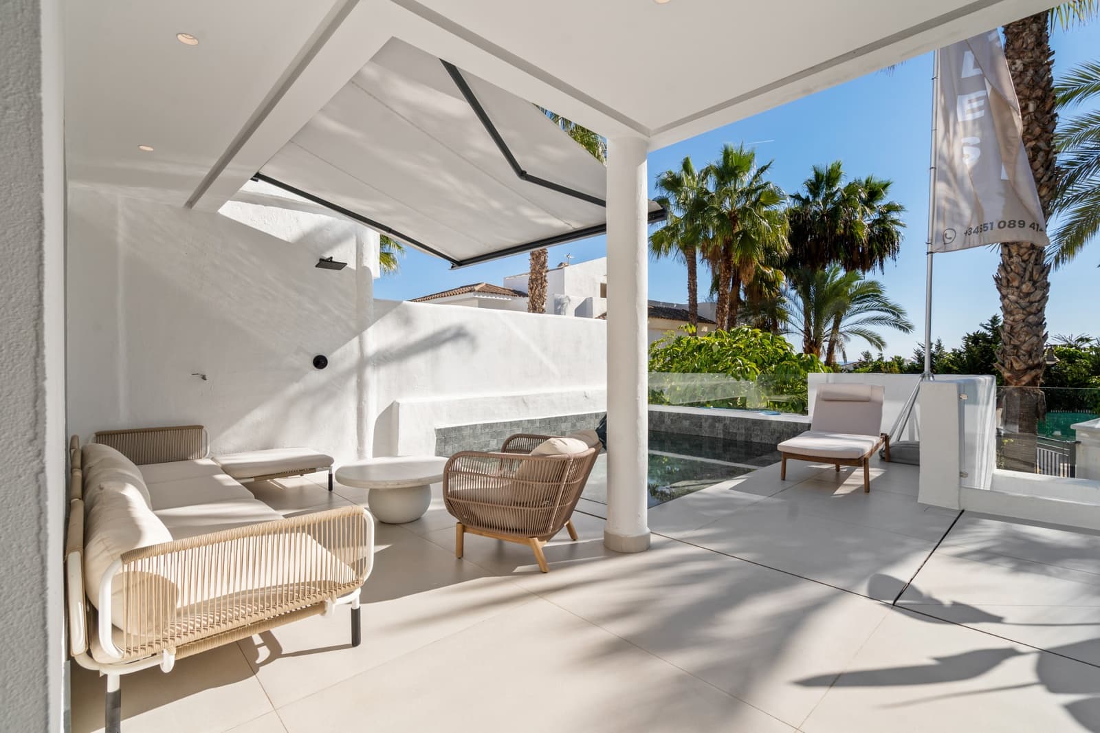 4 bedroom Apartment for sale in El Paraiso - € 915,000 (Ref: 10023665)