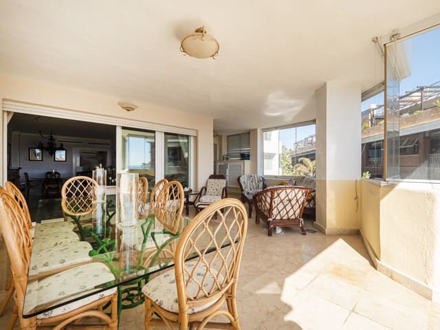 2 bedroom Apartment for sale in Puerto Banus, Marbella with pool garage - € 1,575,000 (Ref: 9126642)