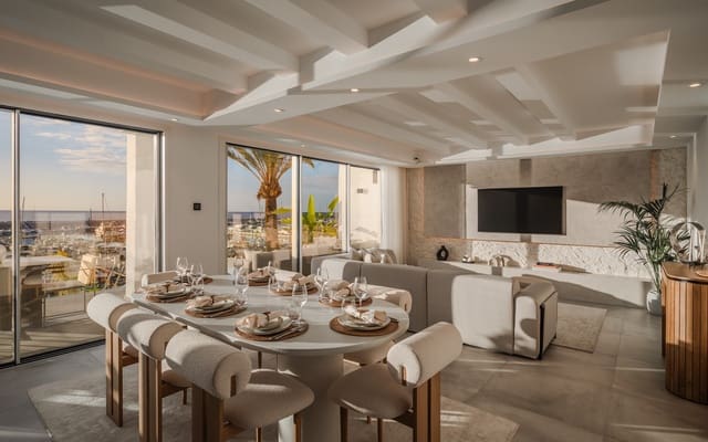 4 soveværelse Penthouse til salg i Puerto Banus, Marbella - € 3.750.000 (Ref: 9141454)