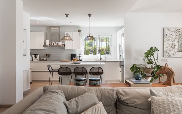 3 soverom Hus til salgs i San Pedro de Alcantara, Marbella med svømmebasseng garasje - € 1 499 900 (Ref: 9142697)