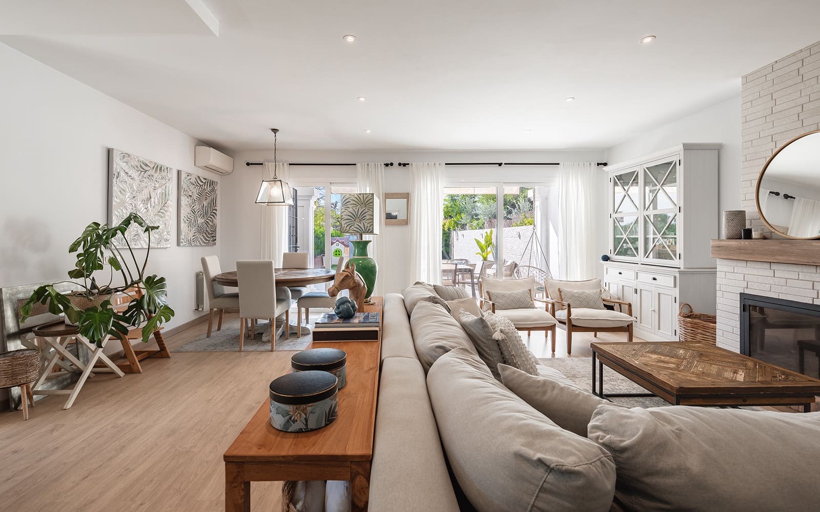 Casa de 3 habitaciones en San Pedro de Alcantara en venta con piscina garaje - 1.499.900 € (Ref: 9142697)