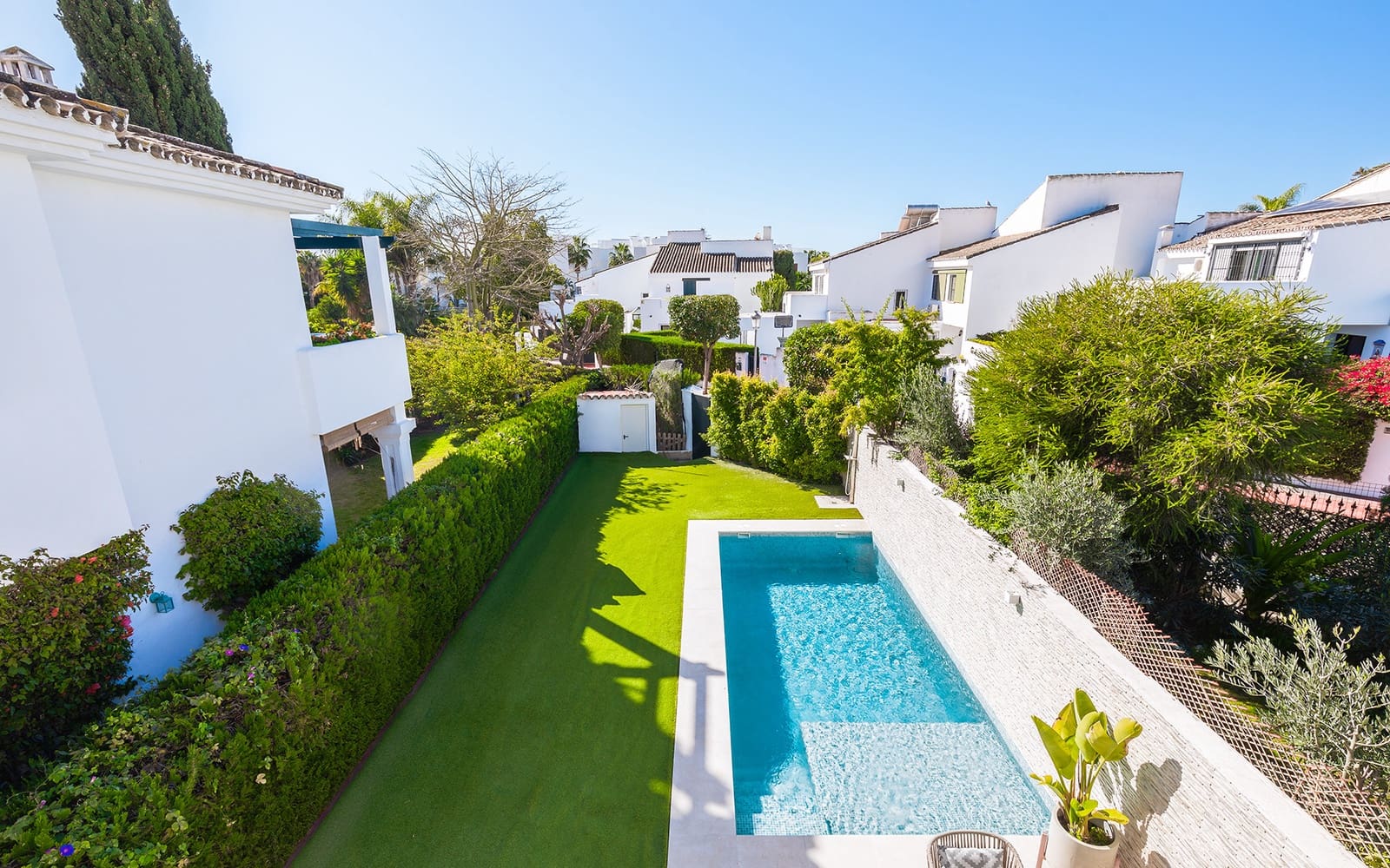 3 soveværelse Byhus til salg i San Pedro de Alcantara med swimmingpool garage - € 1.499.900 (Ref: 9142697)