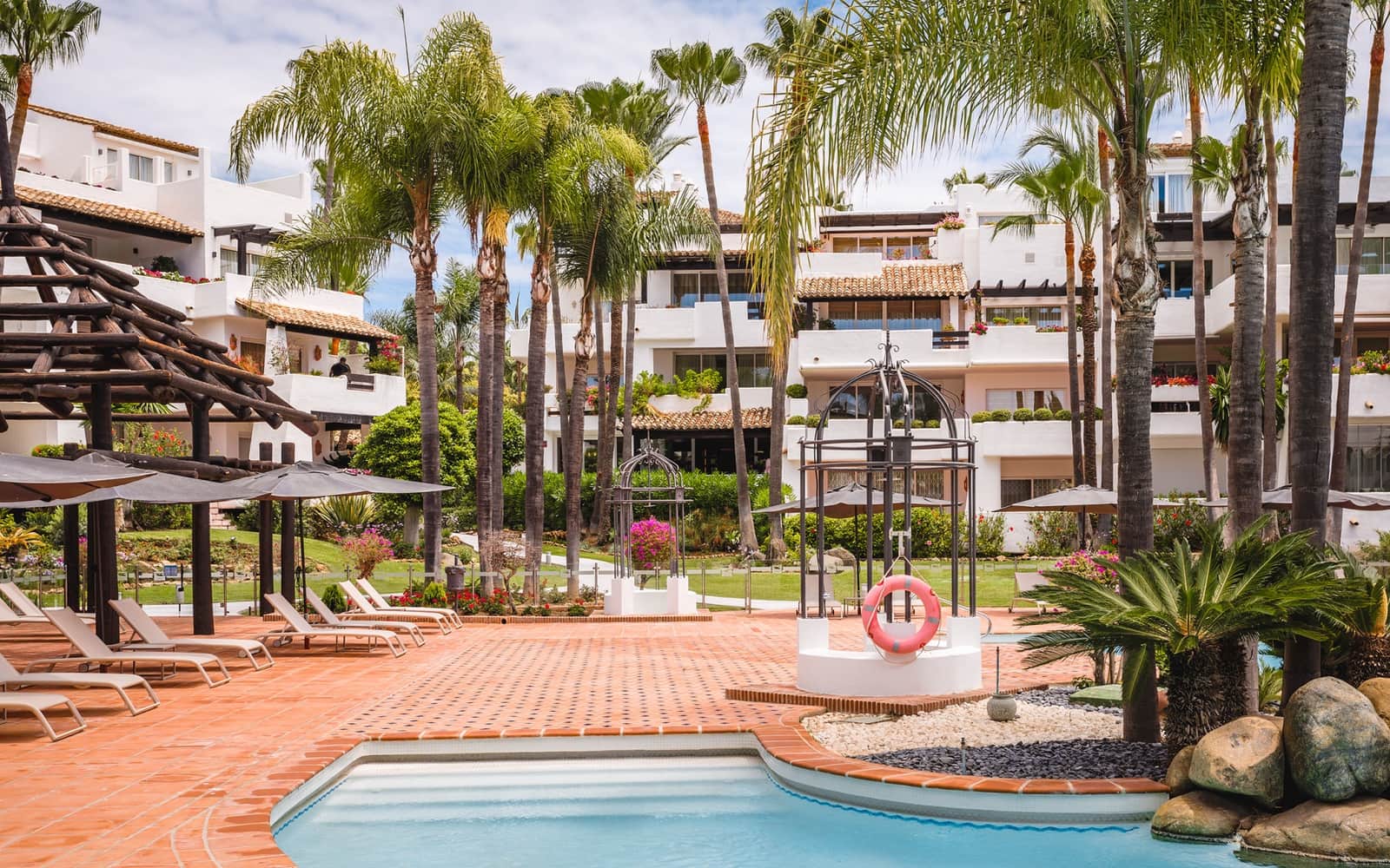 3 bedroom Apartment for sale in Marbella - € 3,850,000 (Ref: 9151769)