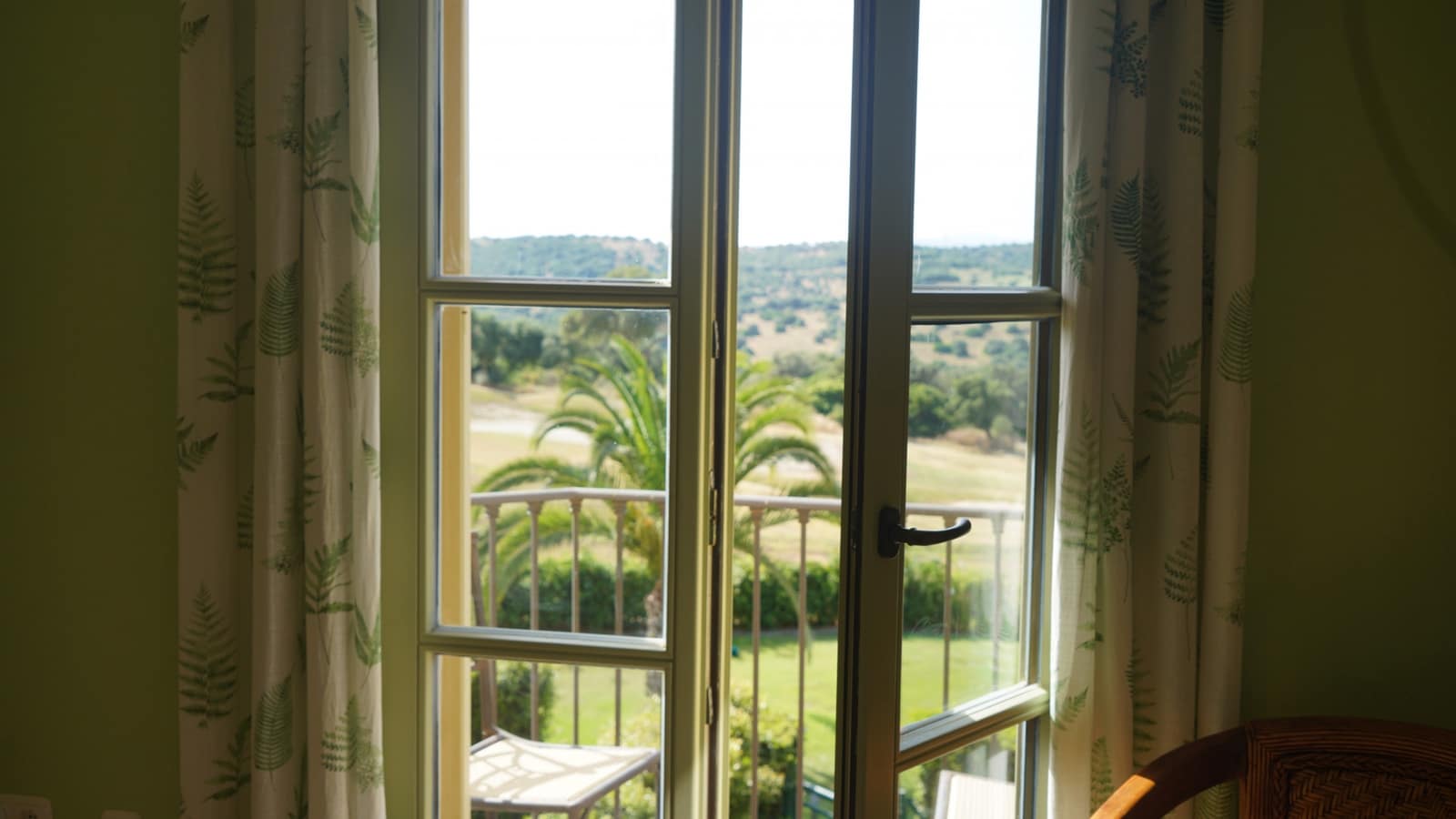 4 soveværelse Byhus til salg i Sotogrande med swimmingpool garage - € 790.000 (Ref: 9153701)