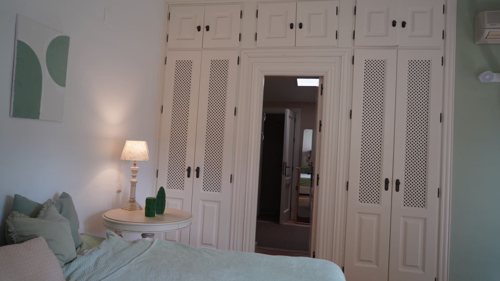 4 soveværelse Byhus til salg i Sotogrande med swimmingpool garage - € 790.000 (Ref: 9153701)