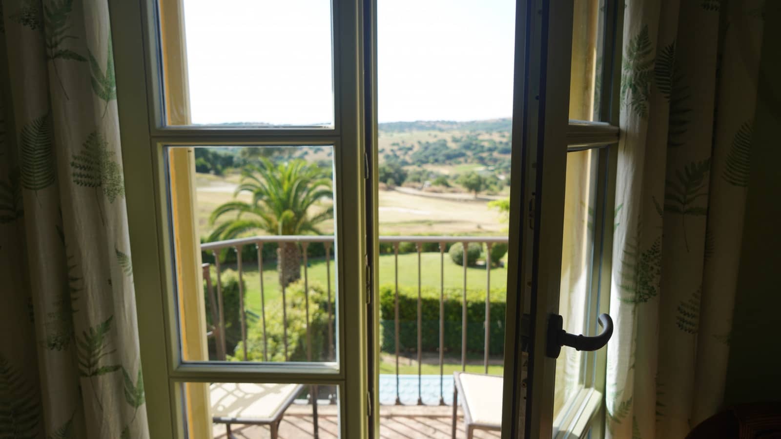 4 soveværelse Byhus til salg i Sotogrande med swimmingpool garage - € 790.000 (Ref: 9153701)