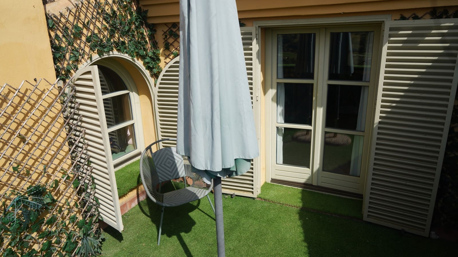 4 soveværelse Byhus til salg i Sotogrande med swimmingpool garage - € 790.000 (Ref: 9153701)