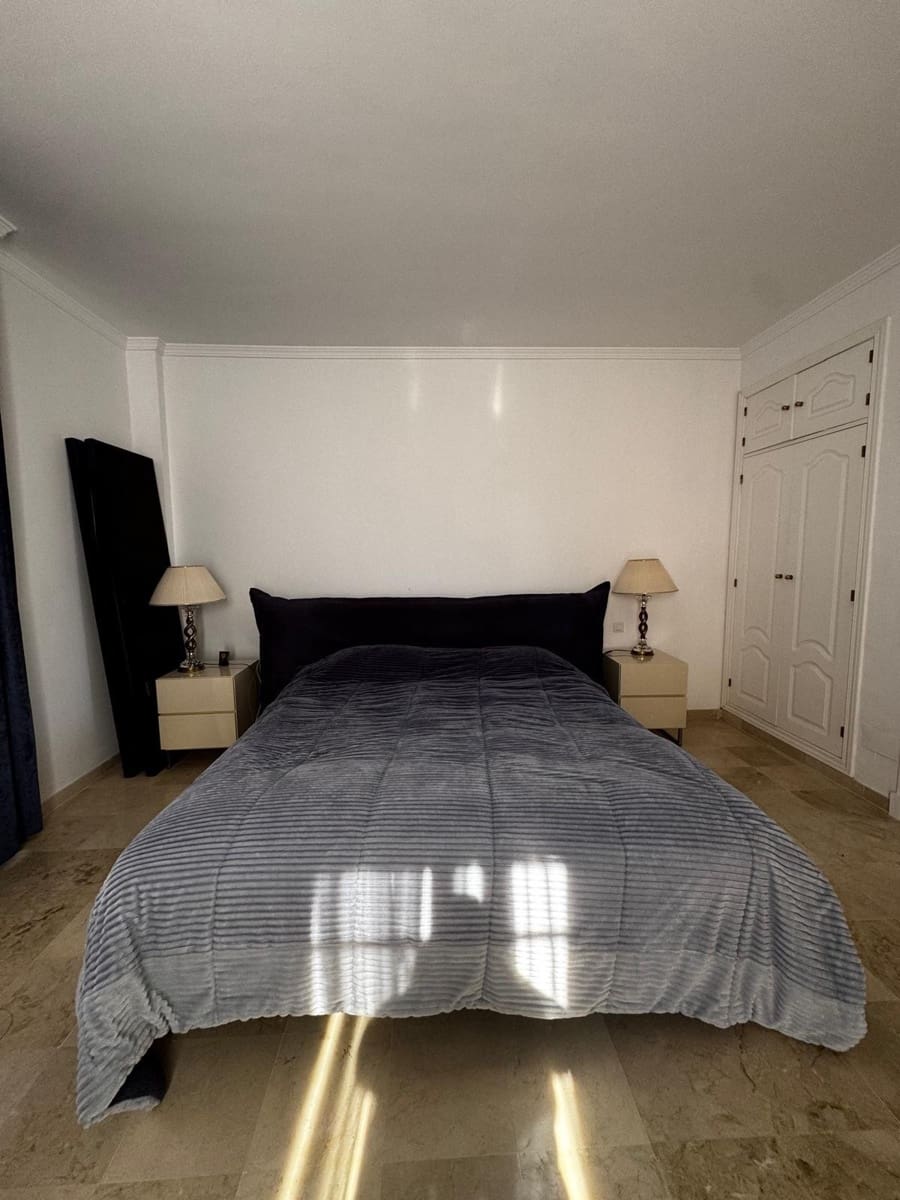 2 bedroom Townhouse for sale in Marbella with pool garage - € 720,000 (Ref: 9169419)