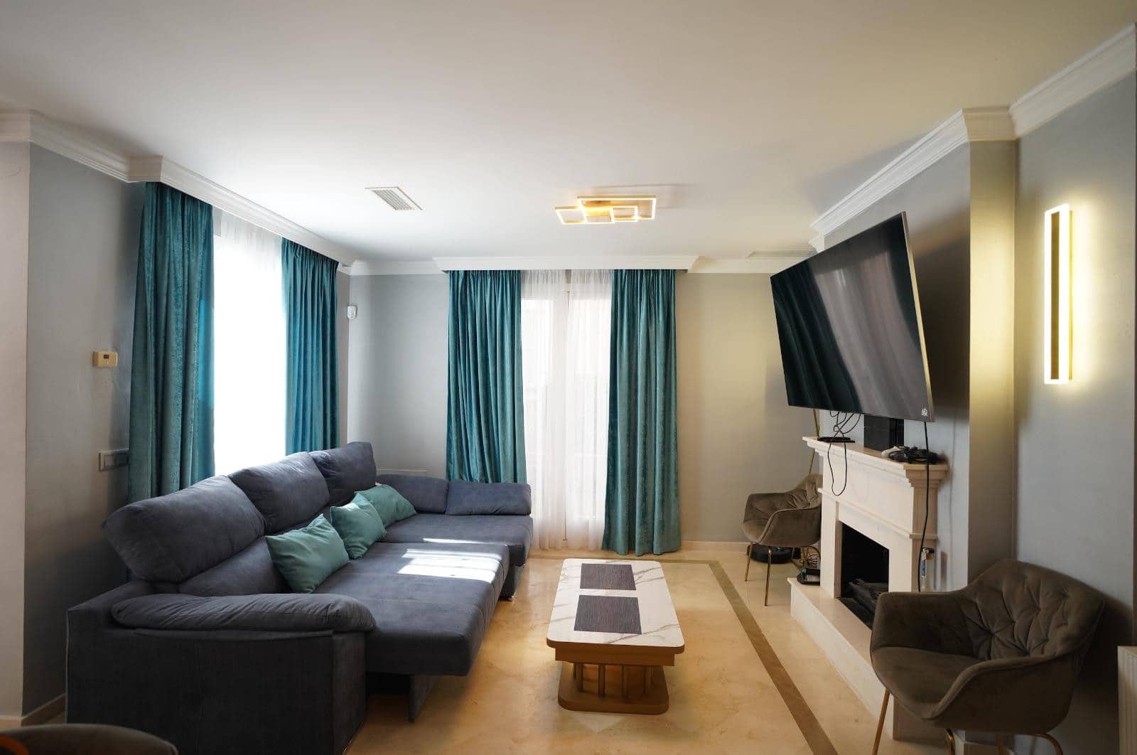 2 bedroom Townhouse for sale in Marbella with pool garage - € 720,000 (Ref: 9169419)