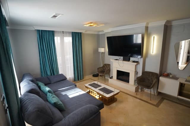 2 sovrum Hus till salu i Marbella med pool garage - 710 000 € (Ref: 9169419)