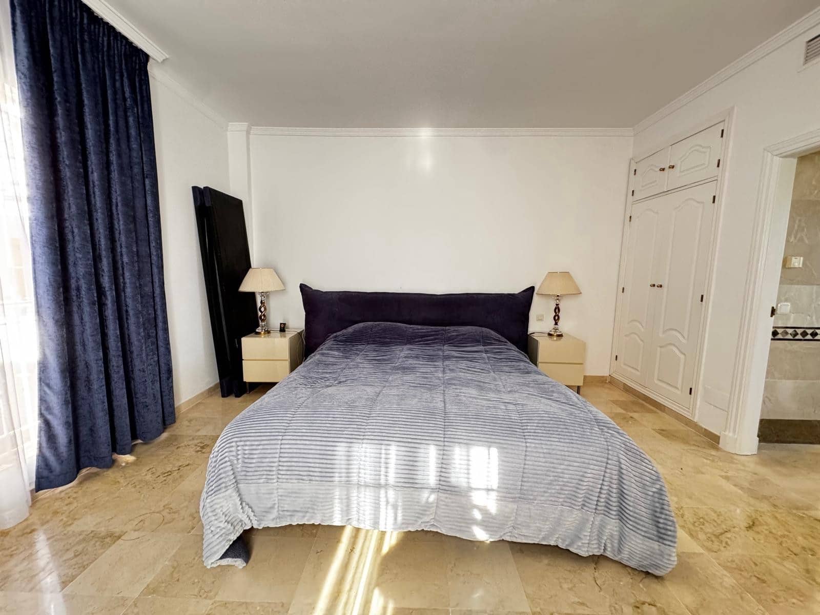 2 sovrum Hus till salu i Marbella med pool garage - 710 000 € (Ref: 9169419)