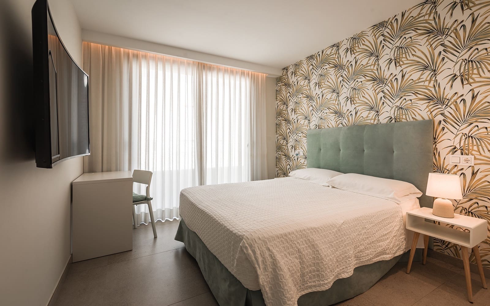 4 makuuhuone Kattohuoneisto myytävänä paikassa San Pedro de Alcantara mukana uima-altaan 
autotalli - 995 000 € (Ref: 9242969)