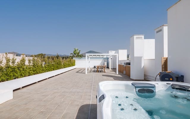 4 chambre Penthouse à vendre à San Pedro de Alcantara, Marbella avec piscine garage - 889 000 € (Ref: 9242969)