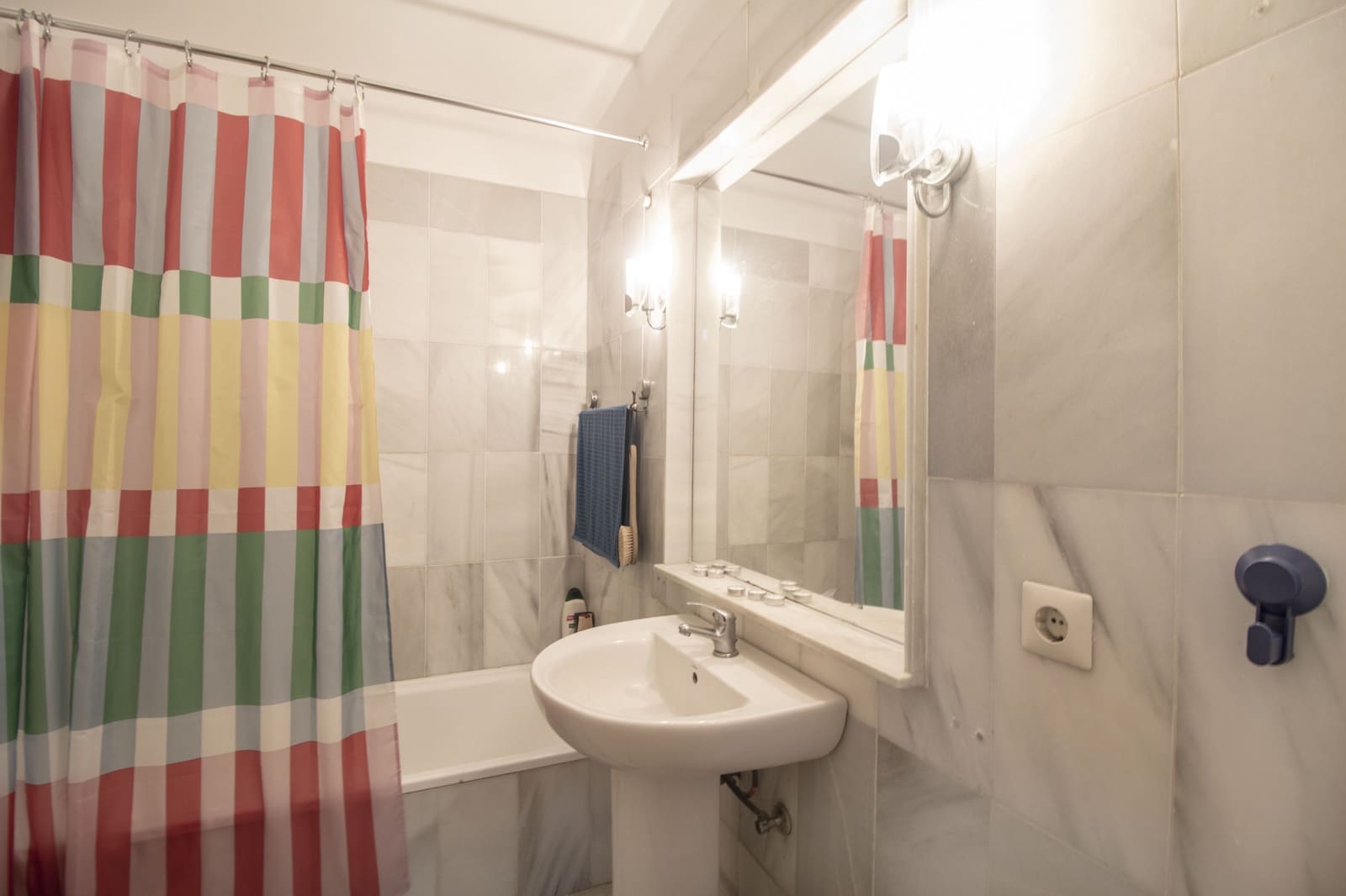 2 soverom Leilighet til salgs i New Golden Mile med svømmebasseng garasje - € 345 000 (Ref: 9300751)