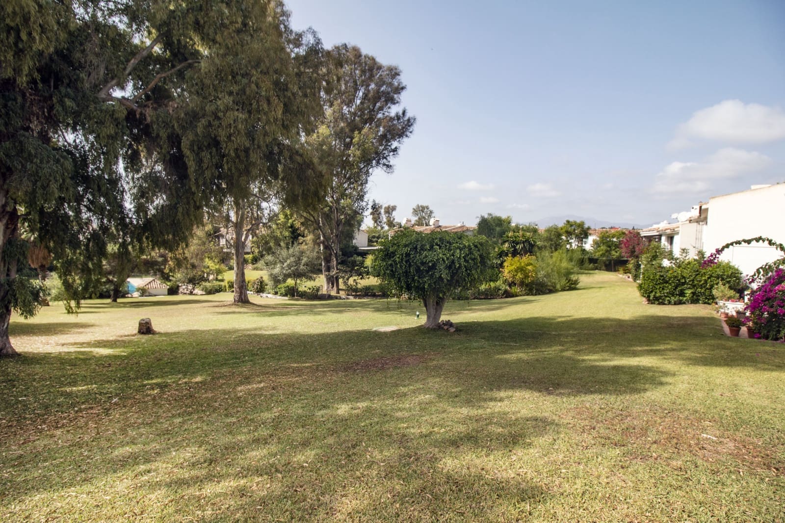 2 soverom Leilighet til salgs i New Golden Mile med svømmebasseng garasje - € 345 000 (Ref: 9300751)