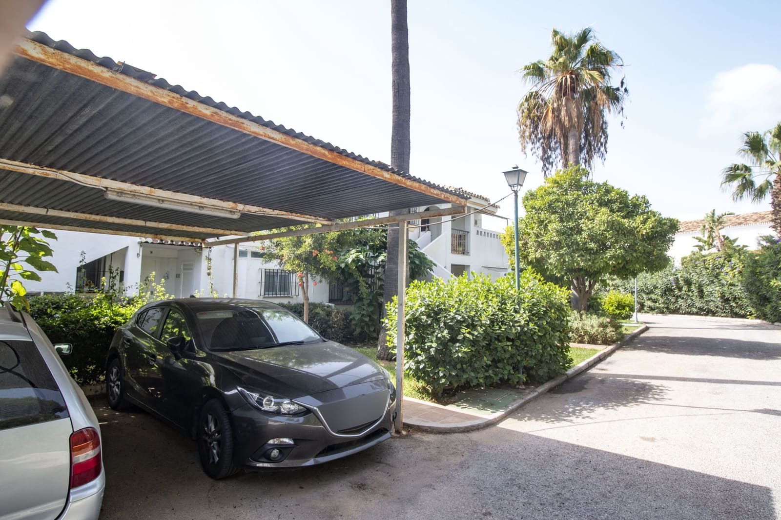 2 soverom Leilighet til salgs i New Golden Mile med svømmebasseng garasje - € 345 000 (Ref: 9300751)