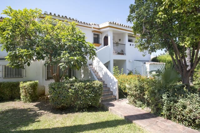 Apartamento de 2 habitaciones en Nueva Atalaya, Estepona en venta con piscina garaje - 345.000 € (Ref: 9300751)