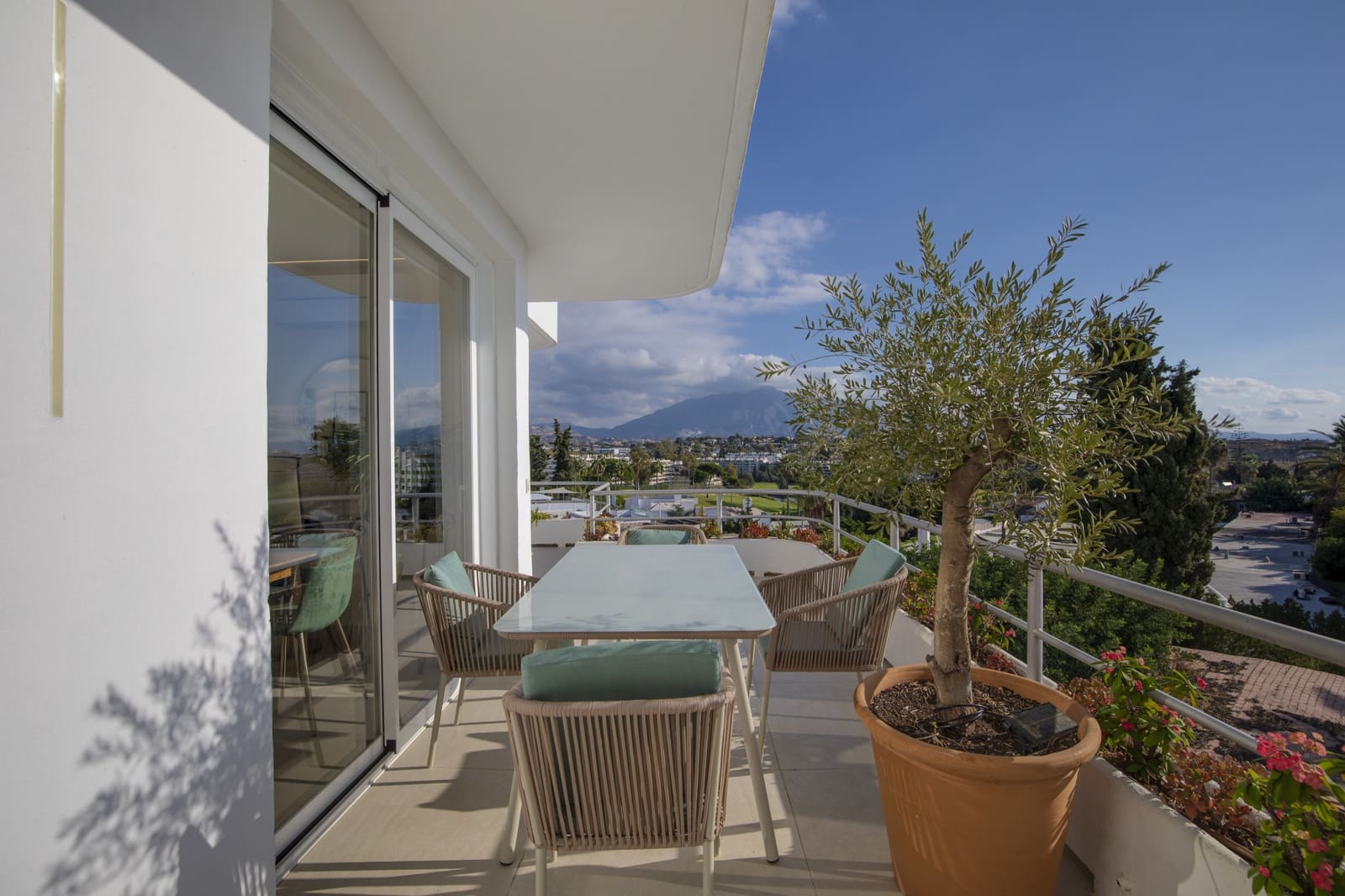 3 soverom Leilighet til salgs i Guadalmina med garasje - € 750 000 (Ref: 9310586)