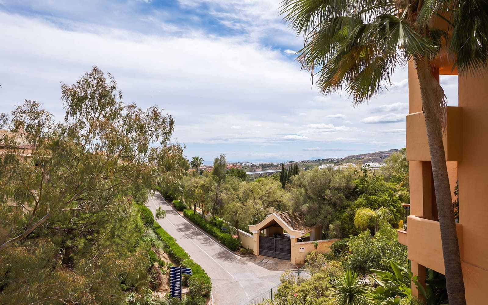 2 slaapkamer Appartement te koop in Benahavis met zwembad garage - € 525.000 (Ref: 9358888)