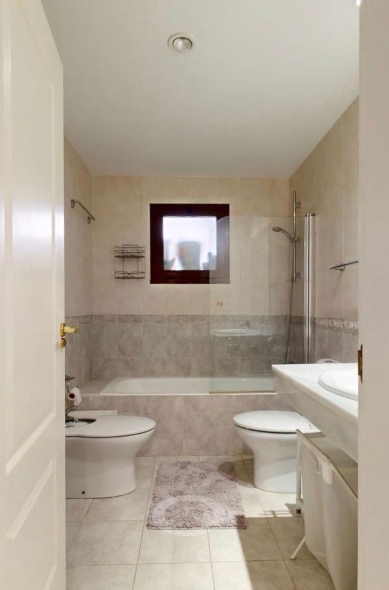4 soveværelse Lejlighed til salg i Estepona med swimmingpool garage - € 850.000 (Ref: 9415482)