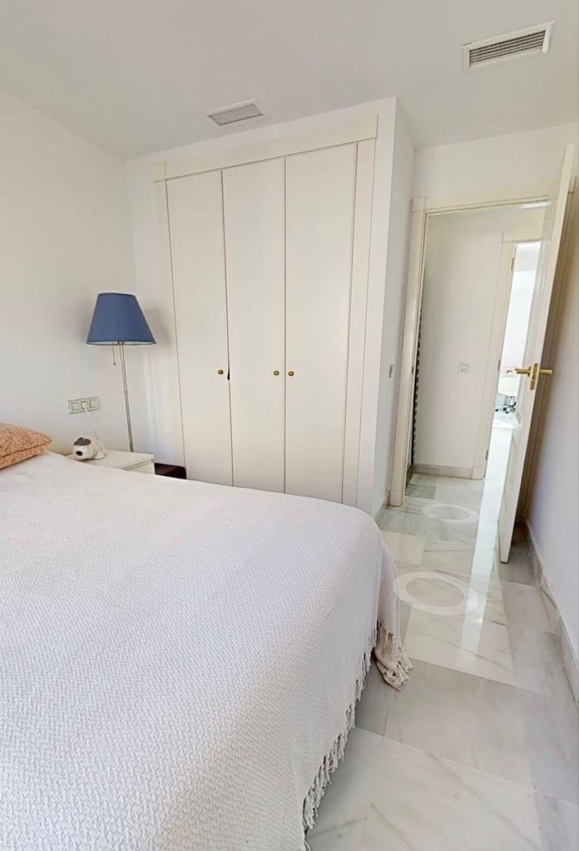 4 soveværelse Lejlighed til salg i Estepona med swimmingpool garage - € 850.000 (Ref: 9415482)