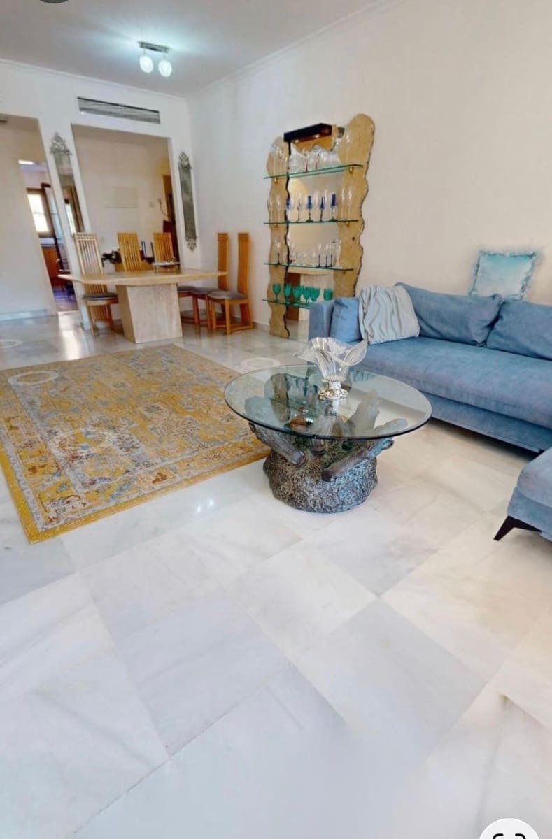 4 soveværelse Lejlighed til salg i Estepona med swimmingpool garage - € 850.000 (Ref: 9415482)