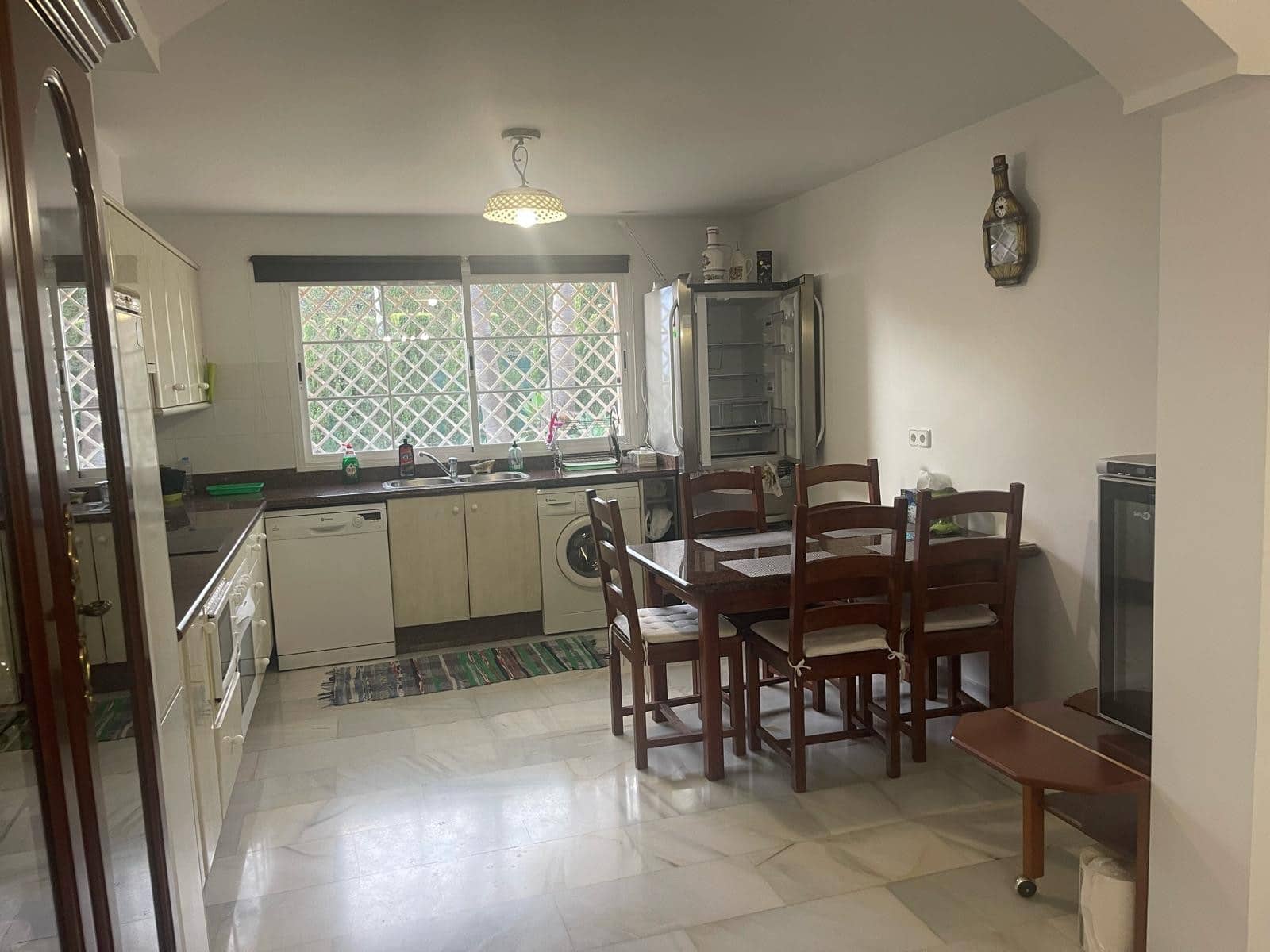 Chalet de 3 habitaciones en Estepona en venta con piscina garaje - 680.000 € (Ref: 9436734)